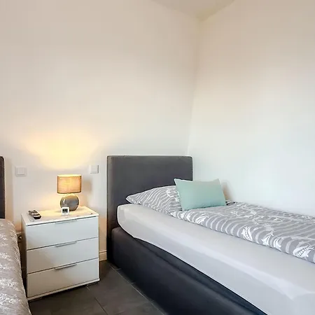 Modernes-wohnen-am-meer-2-og Holiday home *