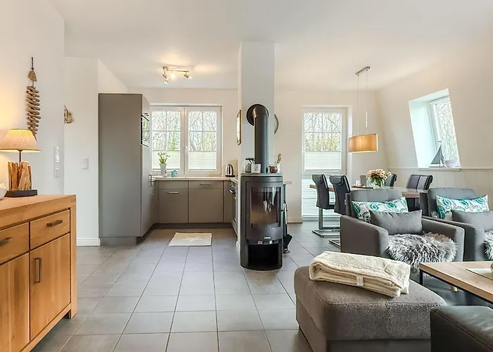 Modernes-wohnen-am-meer-2-og Semesterbostad