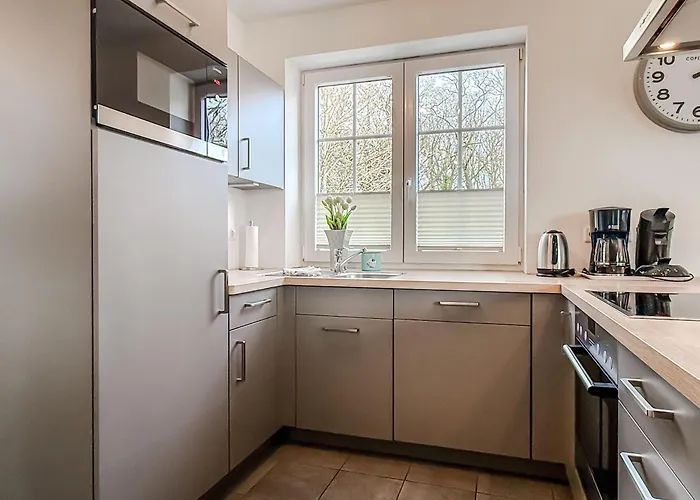 Modernes-wohnen-am-meer-2-og Semesterbostad *