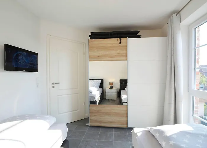 Modernes-wohnen-am-meer-2-og Semesterbostad